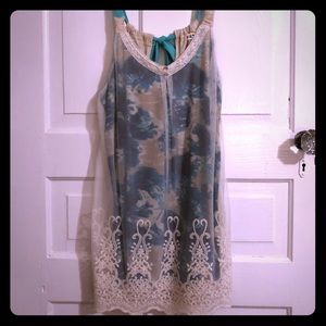 BNWT! Cute adjustable lacy tank by Vanity
